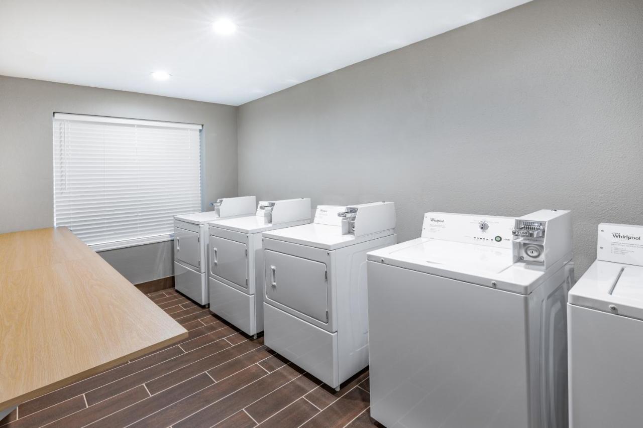 Hawthorn Extended Stay By Wyndham Oklahoma City Airport ภายนอก รูปภาพ